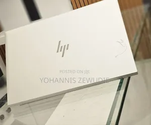 New Laptop HP EliteBook 830 G8 16GB Intel Core I7 SSD 512GB