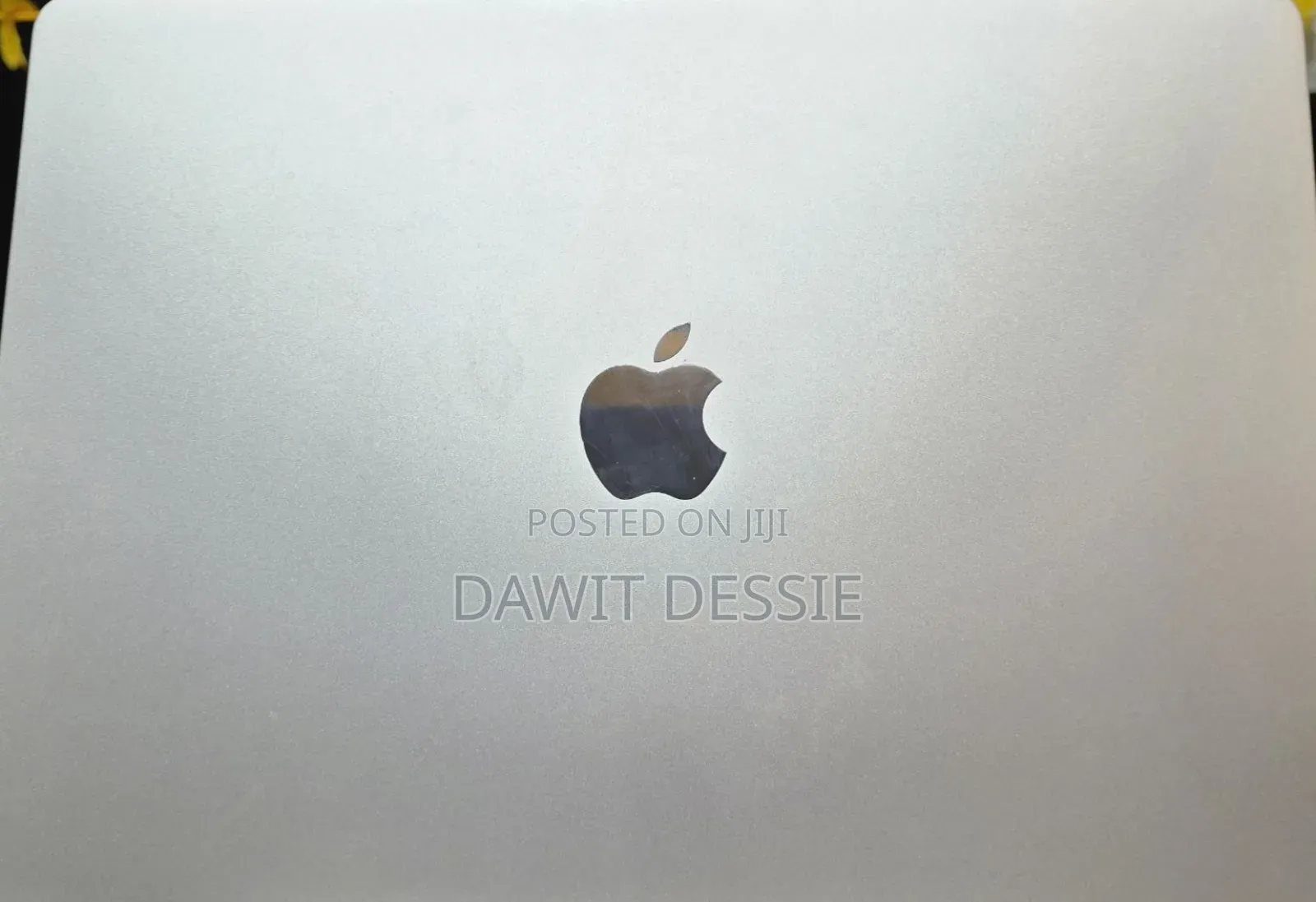 New Laptop Apple MacBook Air 2024 M3 13-Inch 8GB Apple M3 SSD 256GB