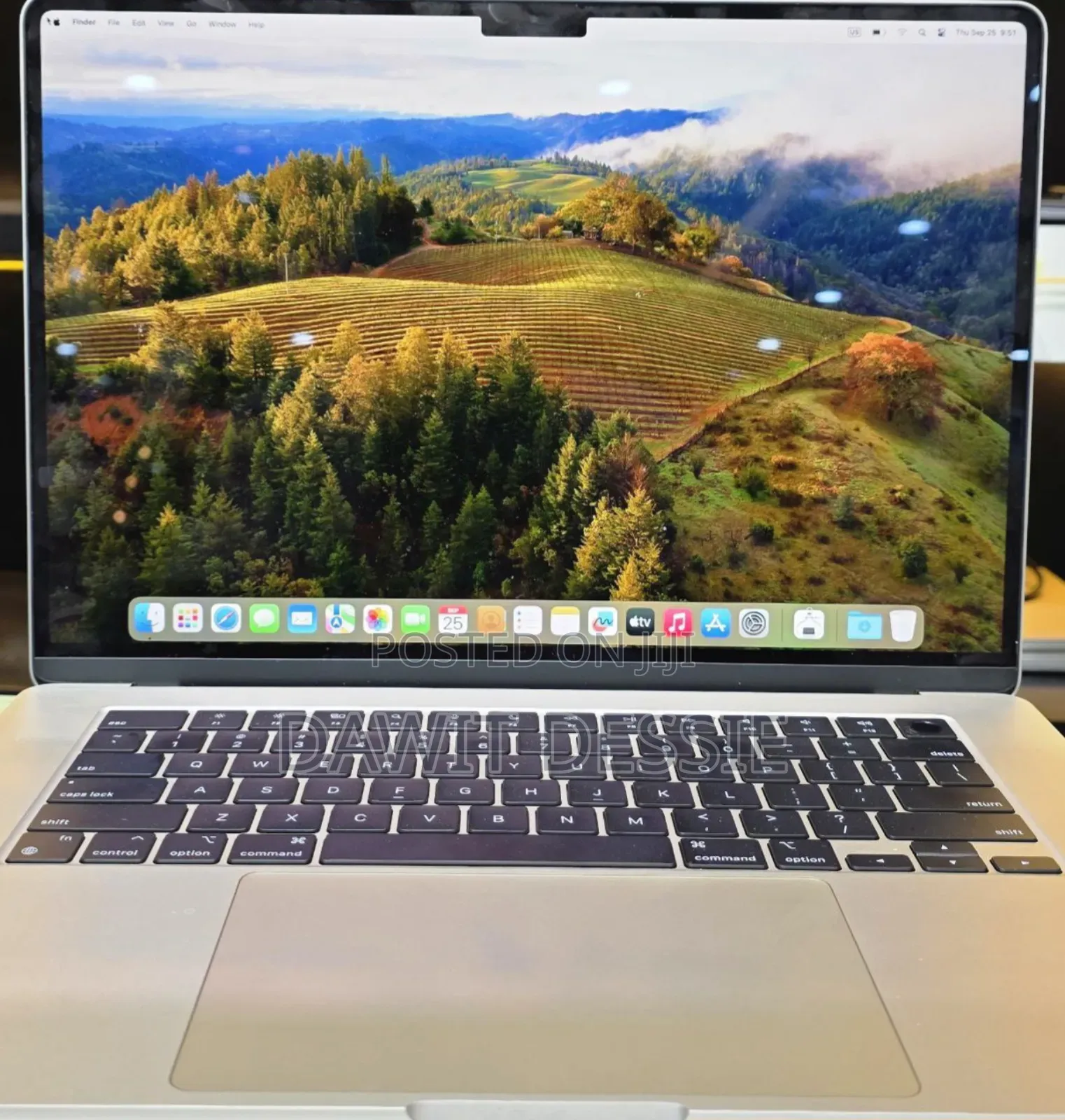 New Laptop Apple MacBook Air 2024 M3 13-Inch 8GB Apple M3 SSD 256GB