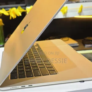 New Laptop Apple MacBook Air 2024 M3 13-Inch 8GB Apple M3 SSD 256GB