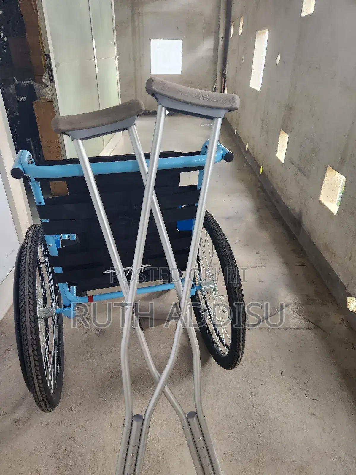 Crutches Almunium New字眼good Hand Grip Axillary Bilateral Crutches