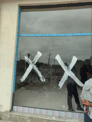 Photo - Shopping for Rent