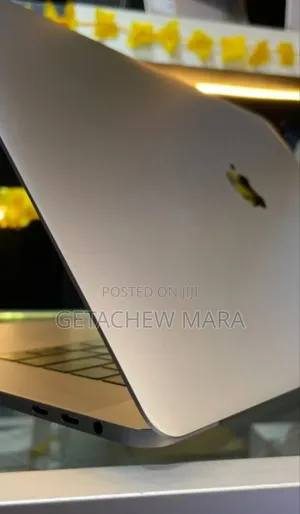 New Laptop Apple MacBook Pro 2019 16GB Intel Core I7 SSD 1T