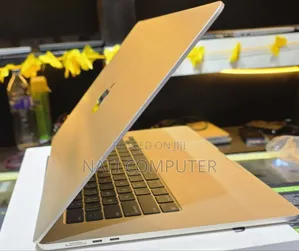 New Apple MacBook Air 2024 M3 13-Inch 8GB Intel Core I7 SSD 256GB