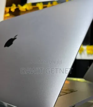 New Laptop Apple MacBook Pro 2019 32GB Intel Core I9 SSD 1T