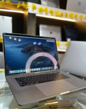 New Laptop Apple MacBook Pro 2019 32GB Intel Core I9 SSD 1T