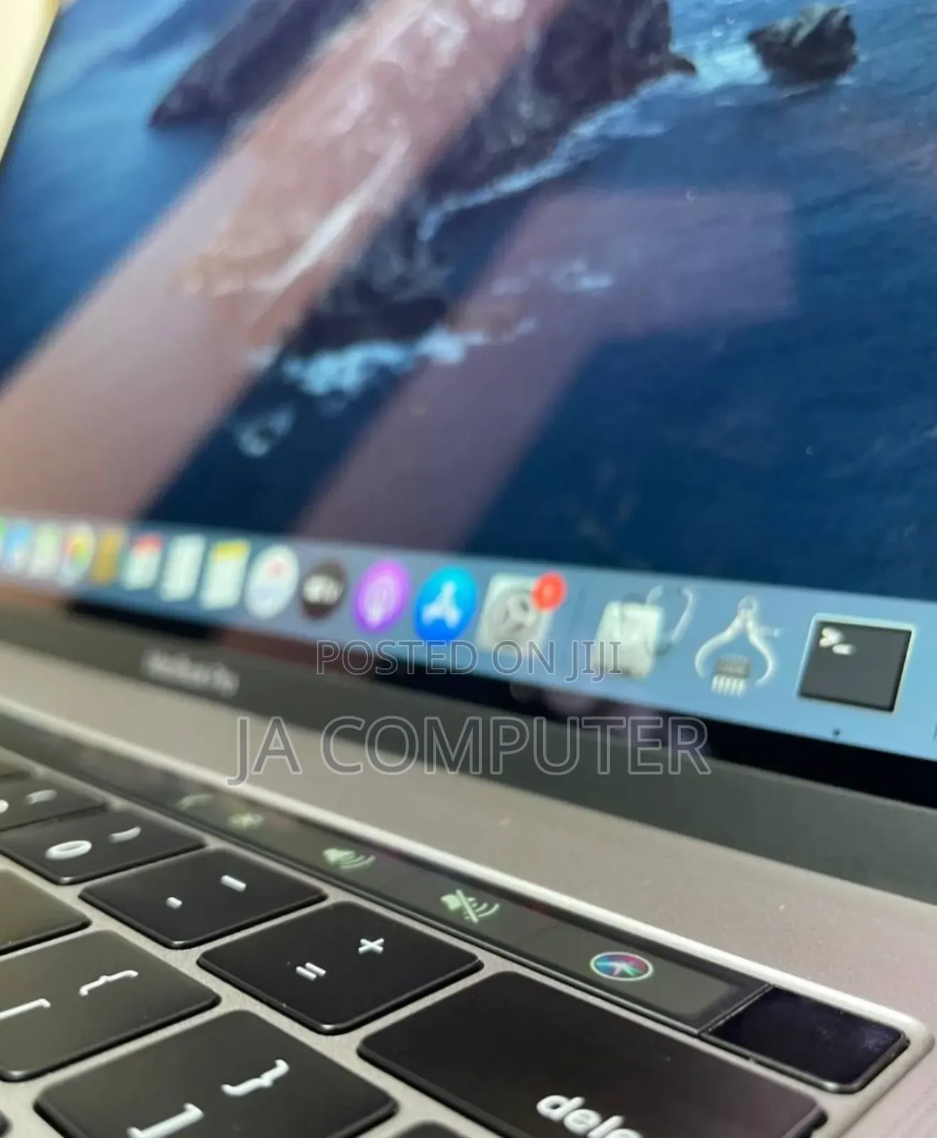 New Laptop Apple MacBook Pro 2019 32GB Intel Core I9 SSD 1T