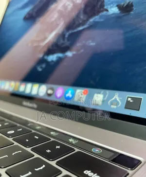 New Laptop Apple MacBook Pro 2019 32GB Intel Core I9 SSD 1T
