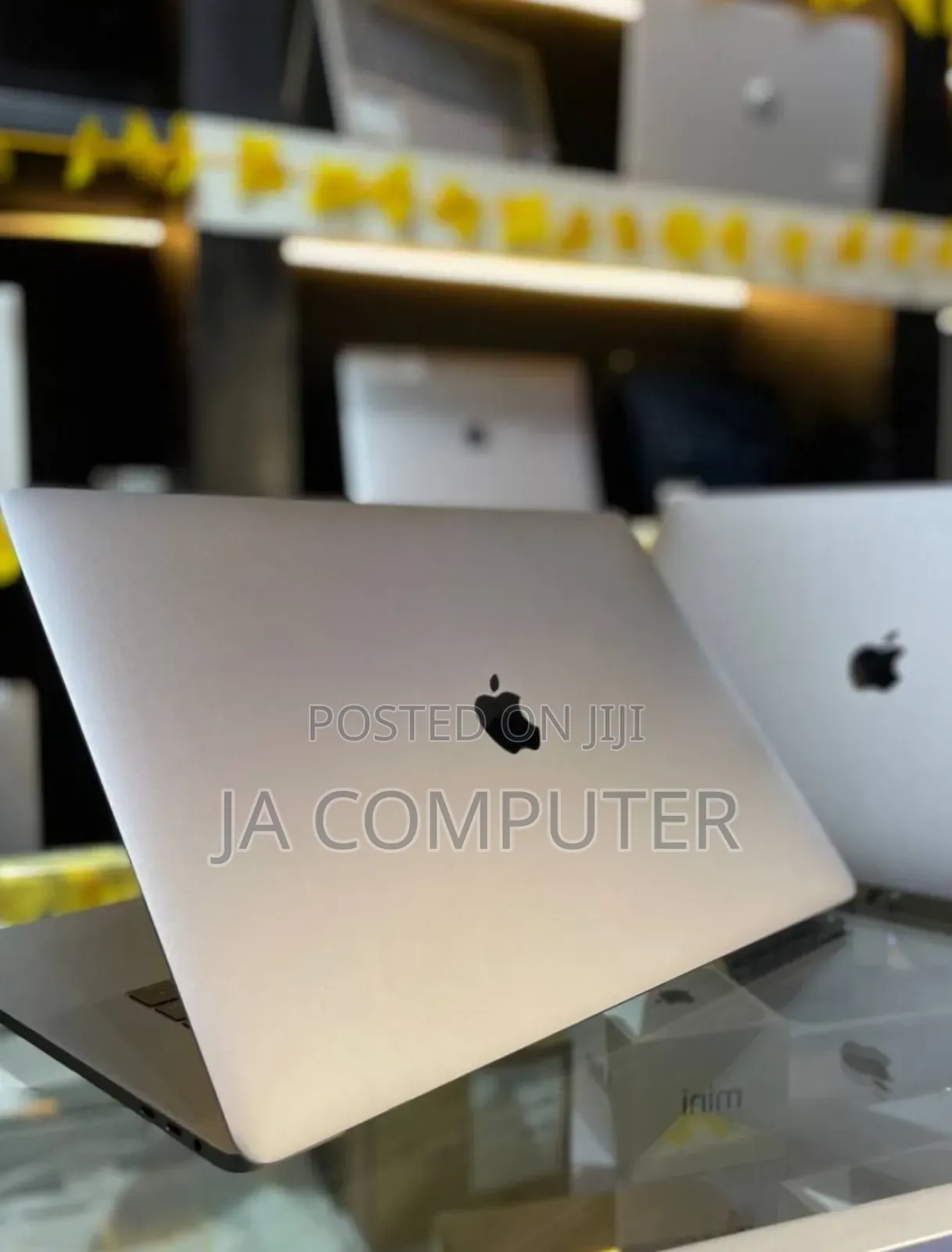 New Laptop Apple MacBook Pro 2019 32GB Intel Core I9 SSD 1T