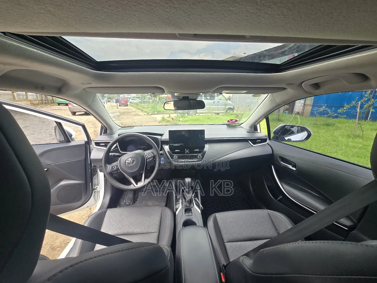 Toyota Corolla 2024 White