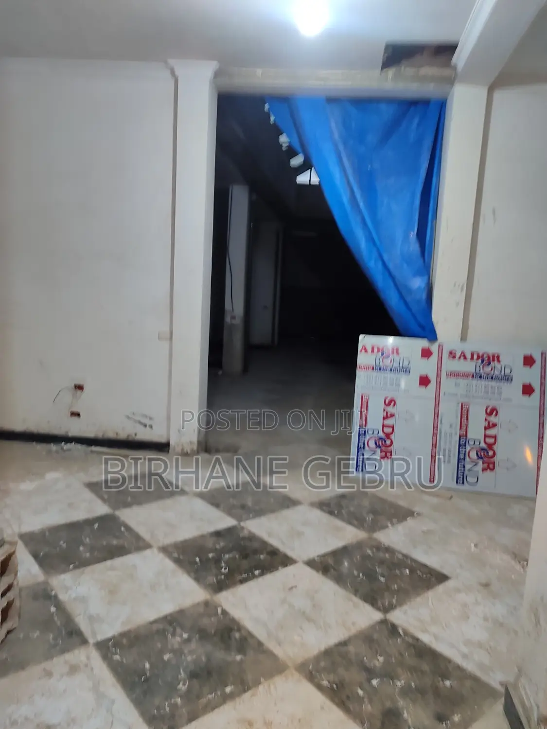 Shopping Rent for Maketing Center Show Room and Other