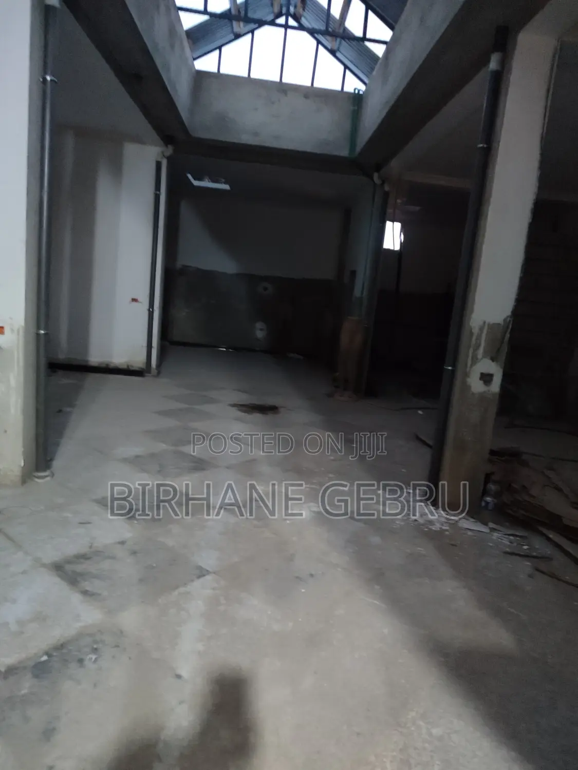 Shopping Rent for Maketing Center Show Room and Other