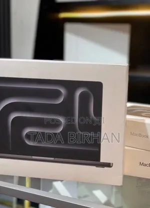 New Apple MacBook Pro 2024 M4 Max 16-Inch 32GB Apple M4 Max SSD 1T