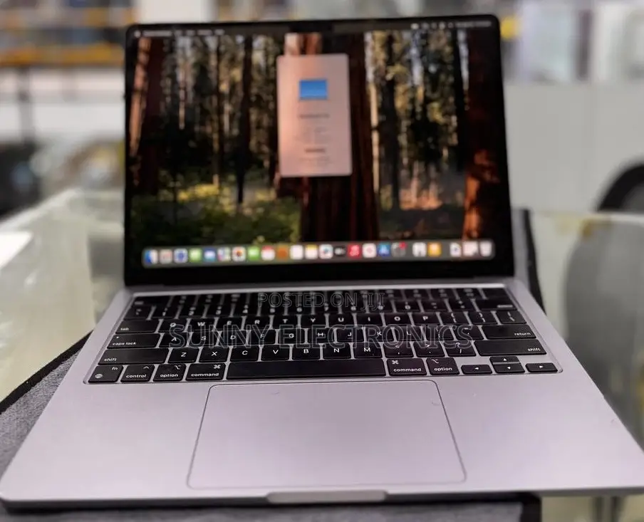 New Laptop Apple MacBook Air 2022 M2 16GB Apple M2 SSD 256GB