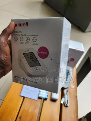 Photo - Blood Pressure Monitor屾胡bpm与亞accurate Measurement - Arm Circumference