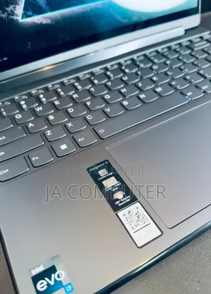 New Laptop Lenovo Yoga 9i 16GB Intel Core I7 SSD 1T