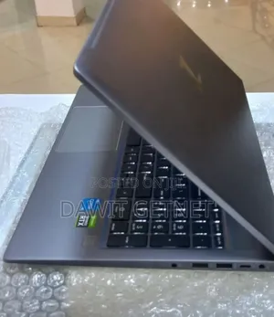 Photo - New Laptop HP ZBook Studio G4 16GB Intel Core I5 SSD 512GB