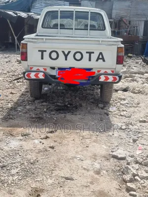 Mitsubishi L200 Double Cab 2.5 180hp 4WD 2005 White