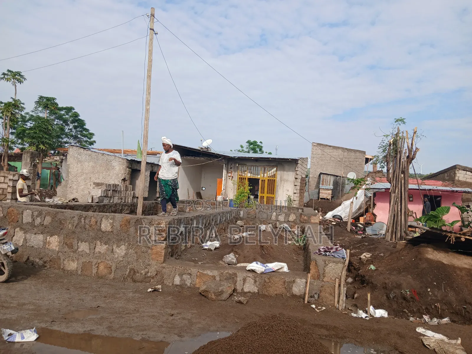 Land With Foundation