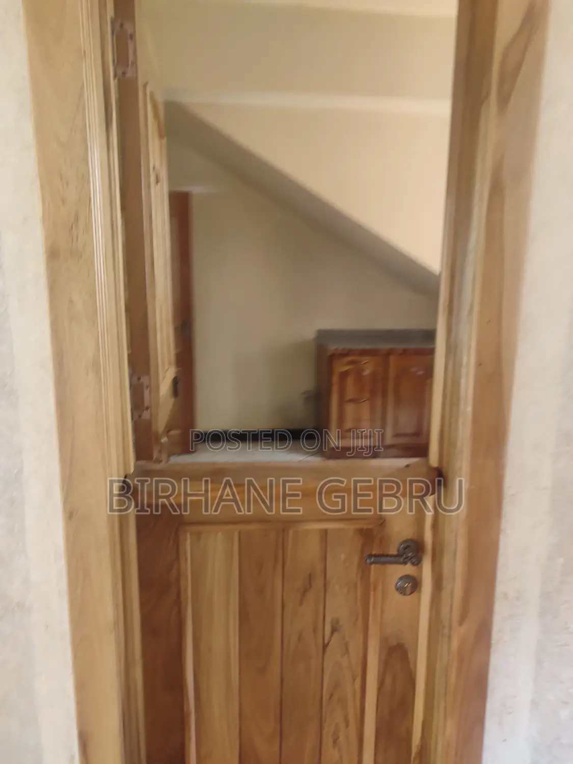 G+2 House Rent for Hotel and Other Business