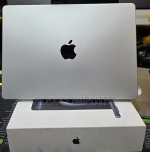 New Laptop Apple MacBook Pro M1 16GB Apple M1 Pro SSD 512GB
