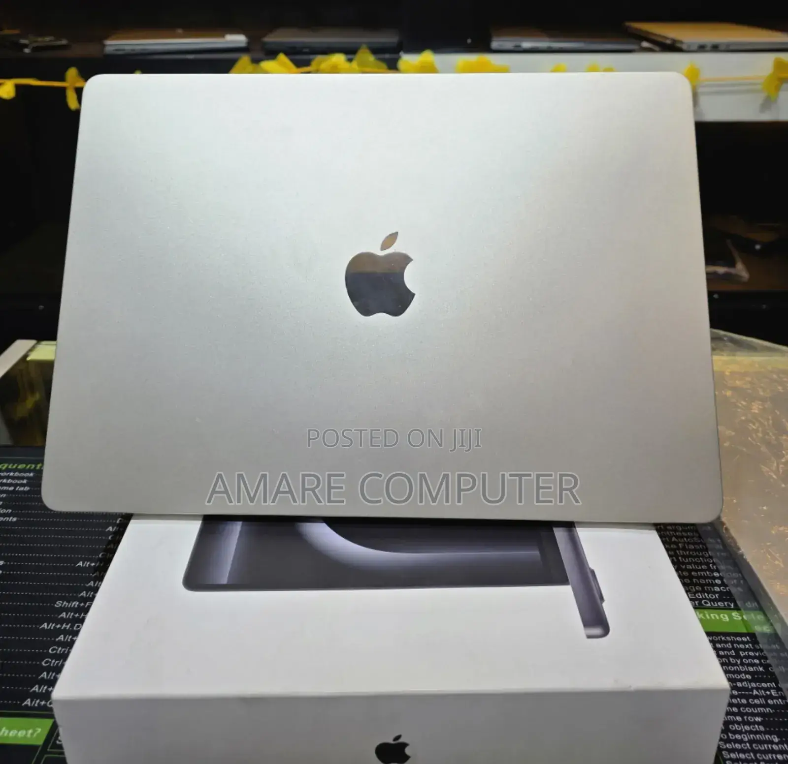 New Laptop Apple MacBook Pro M1 16GB Apple M1 SSD 512GB