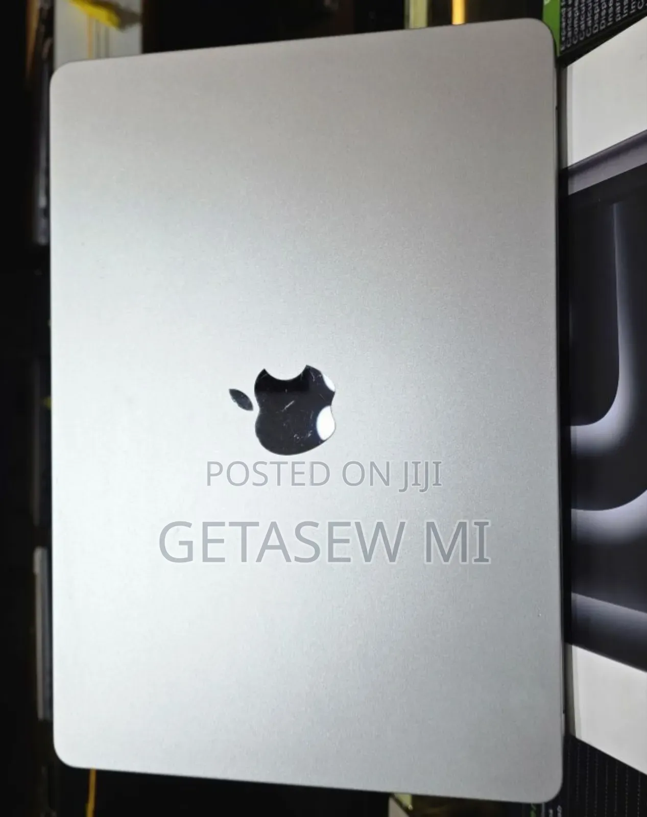 New Laptop Apple MacBook Air 2022 M2 16GB Apple M2 SSD 256GB