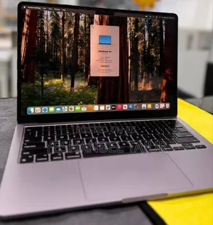 New Laptop Apple MacBook Air 2022 M2 8GB Apple M2 SSD 256GB