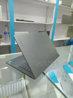New Laptop Lenovo 32GB Intel Core I7 SSD 1T