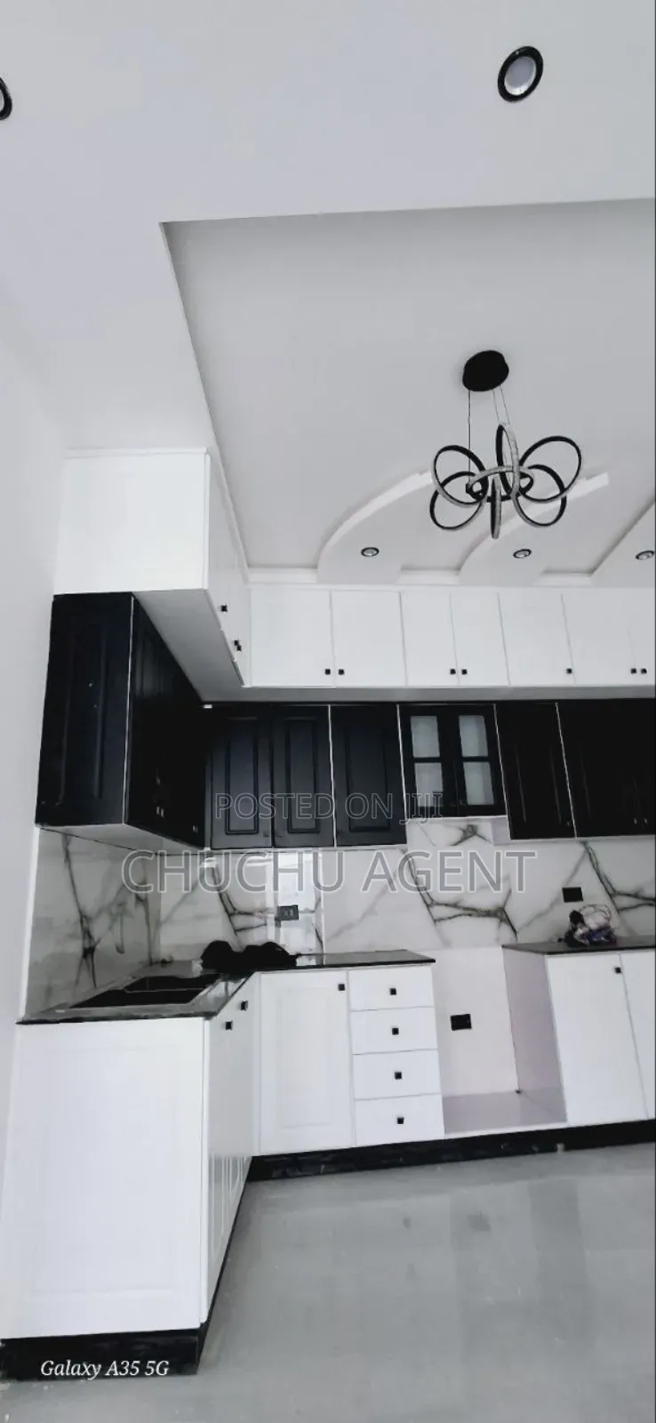 4bdrm House in Bole for sale