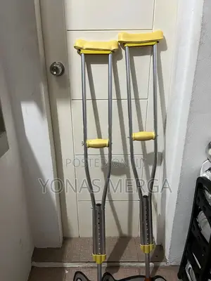 Photo - Pair of Best-Duty Crutches双፮axillary Crutches for Adult።口portable Kit