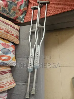 Photo - Crutches罫፭crutches\\Cane, 9 Adjustable Levels, Anti-Slip Rubber Tip