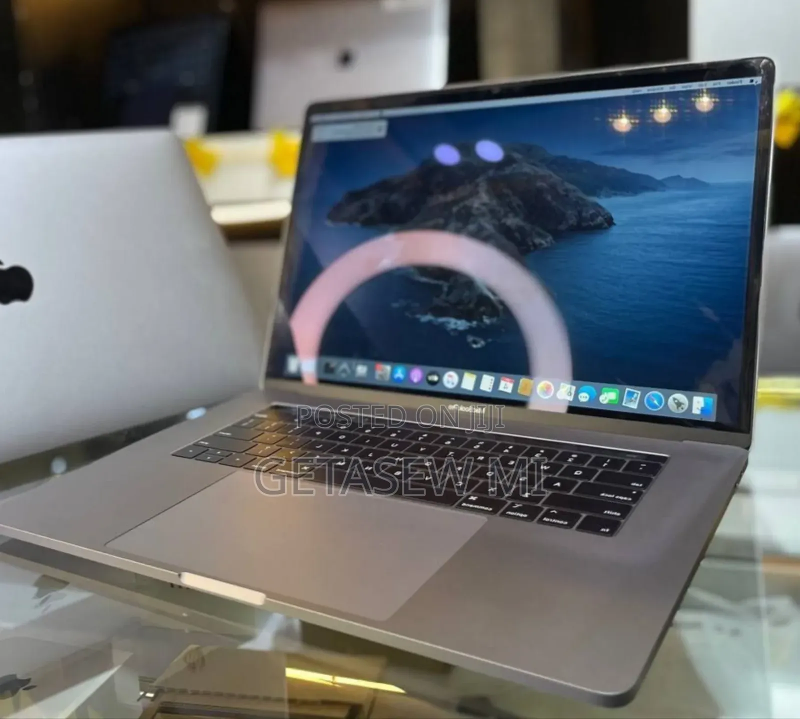 New Laptop Apple MacBook Pro 2019 32GB Intel Core I9 SSD 512GB