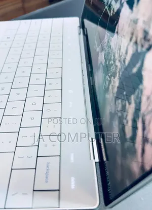 New Laptop Dell XPS 13 16GB Intel Core I7 SSD 512GB