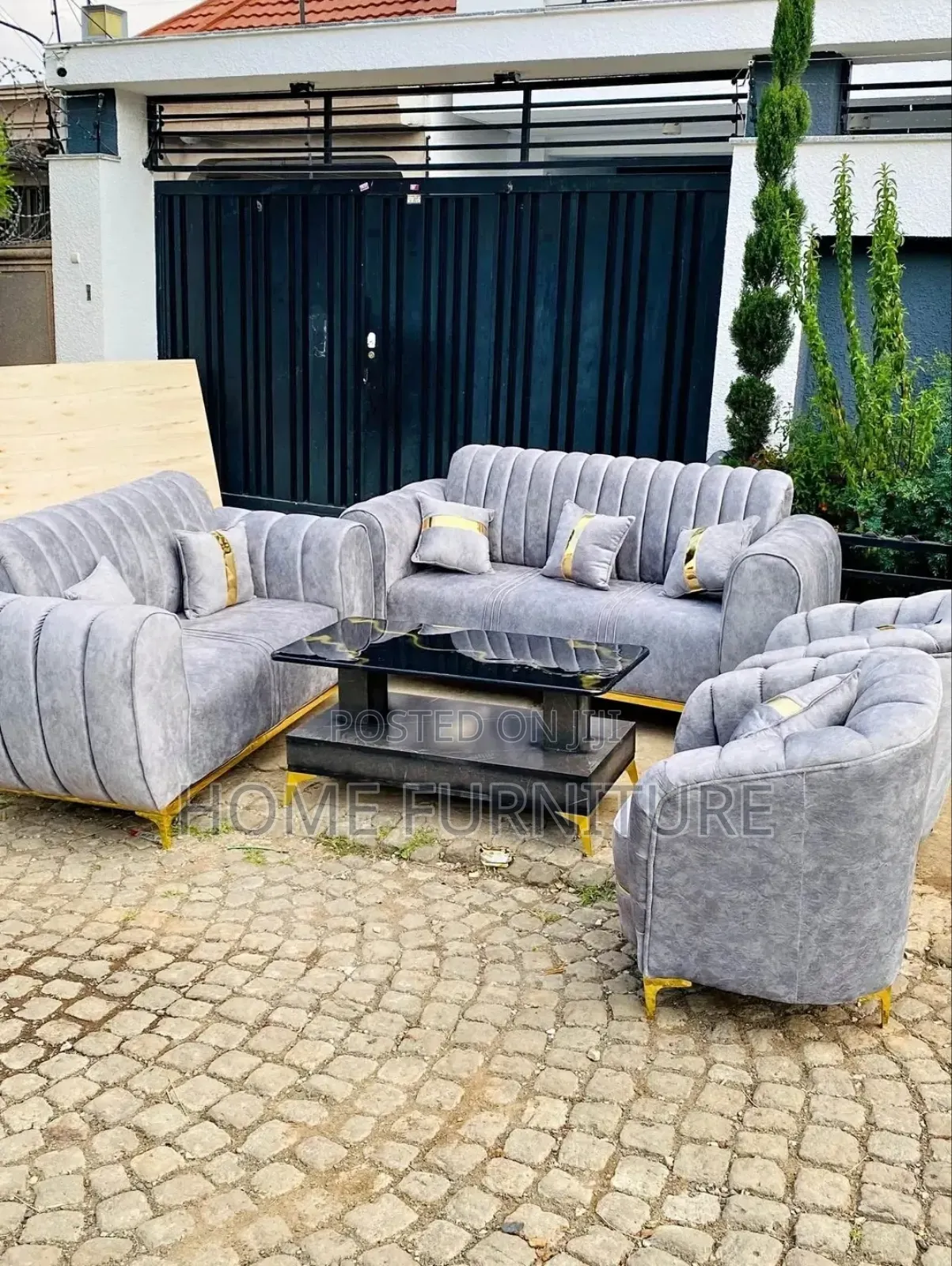 በተመጣጣኝ ዋጋ ከ Home Furniture ያገኛሉ