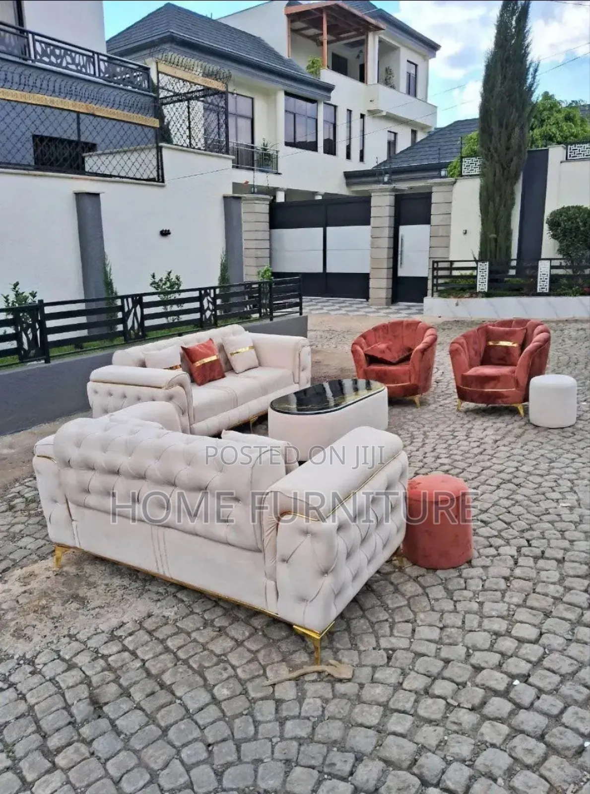 በተመጣጣኝ ዋጋ ከ Home Furniture ያገኛሉ