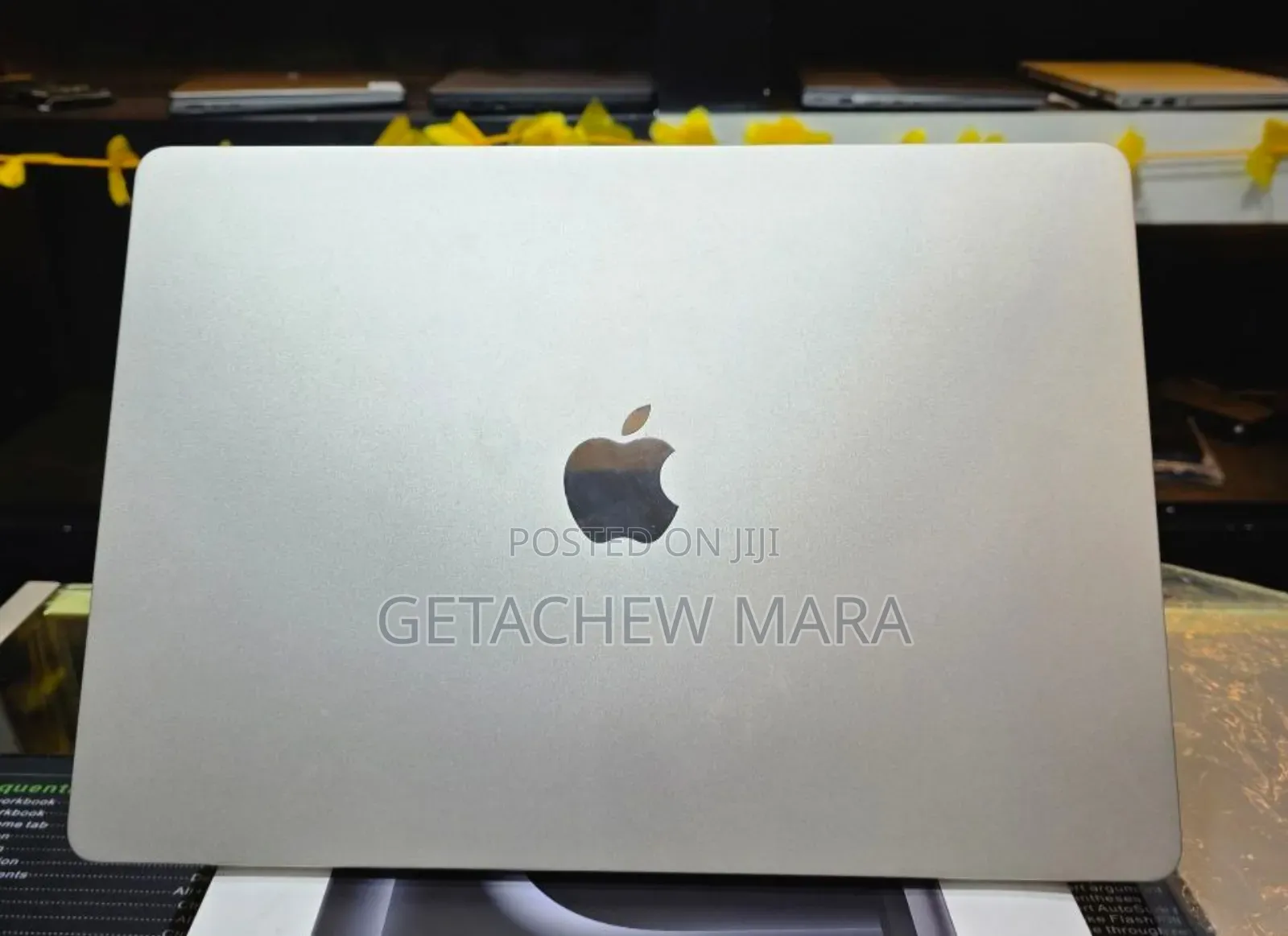 New Laptop Apple MacBook Pro M1 8GB Intel SSD 256GB