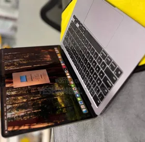 New Laptop Apple MacBook Pro M1 16GB Apple M1 SSD 1T