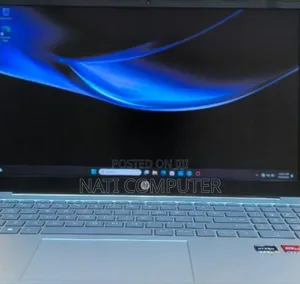 Photo - New Laptop HP Chromebook 13 8GB Intel Core I7 SSD 512GB