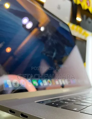 Photo - New Laptop Apple MacBook Pro 2019 32GB Intel Core I9 SSD 1T