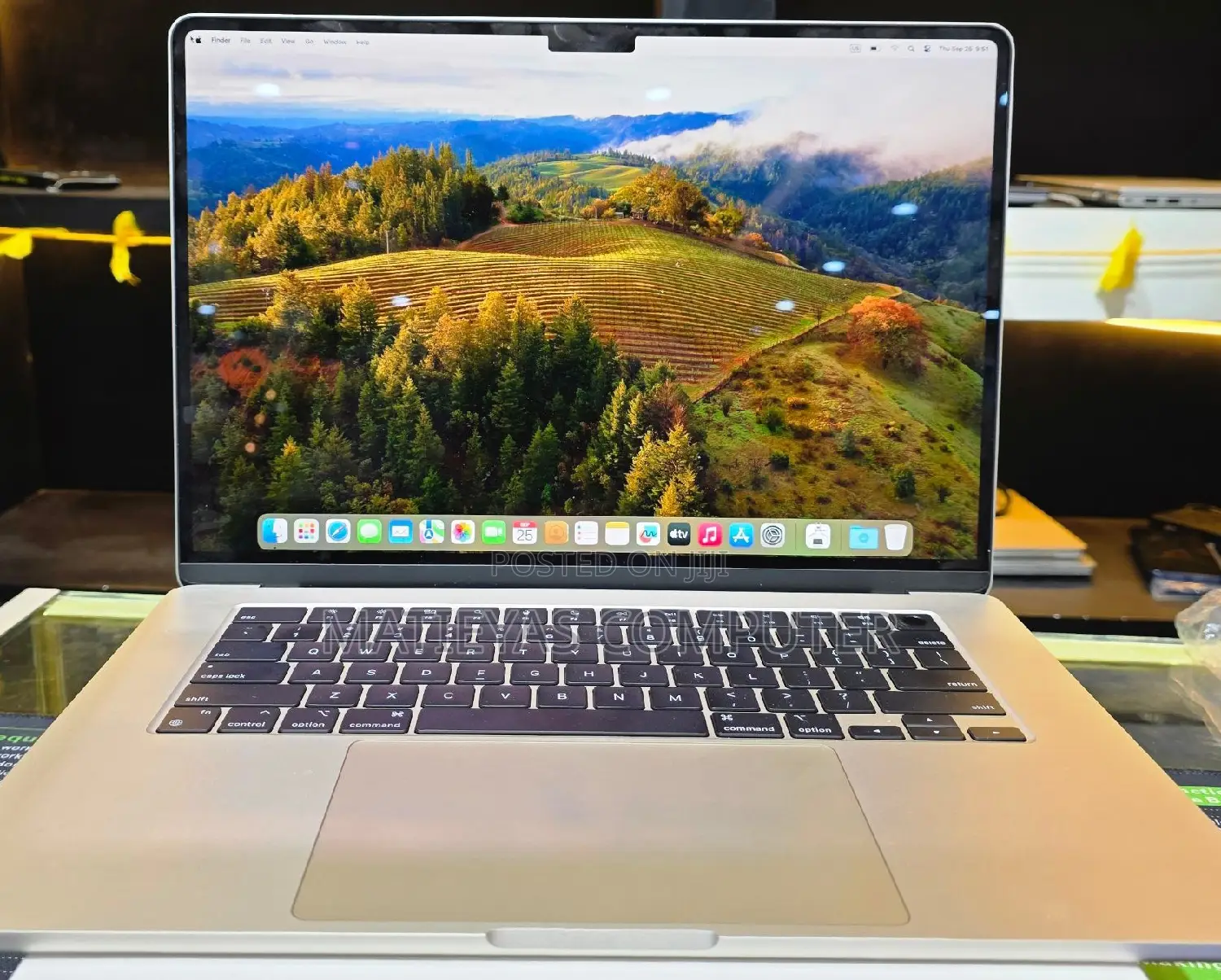 New Laptop Apple MacBook Air 2024 M3 15-Inch 8GB Apple M3 SSD 256GB