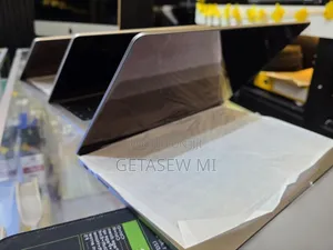 New Laptop Apple MacBook Pro M1 16GB Apple M1 Pro SSD 512GB