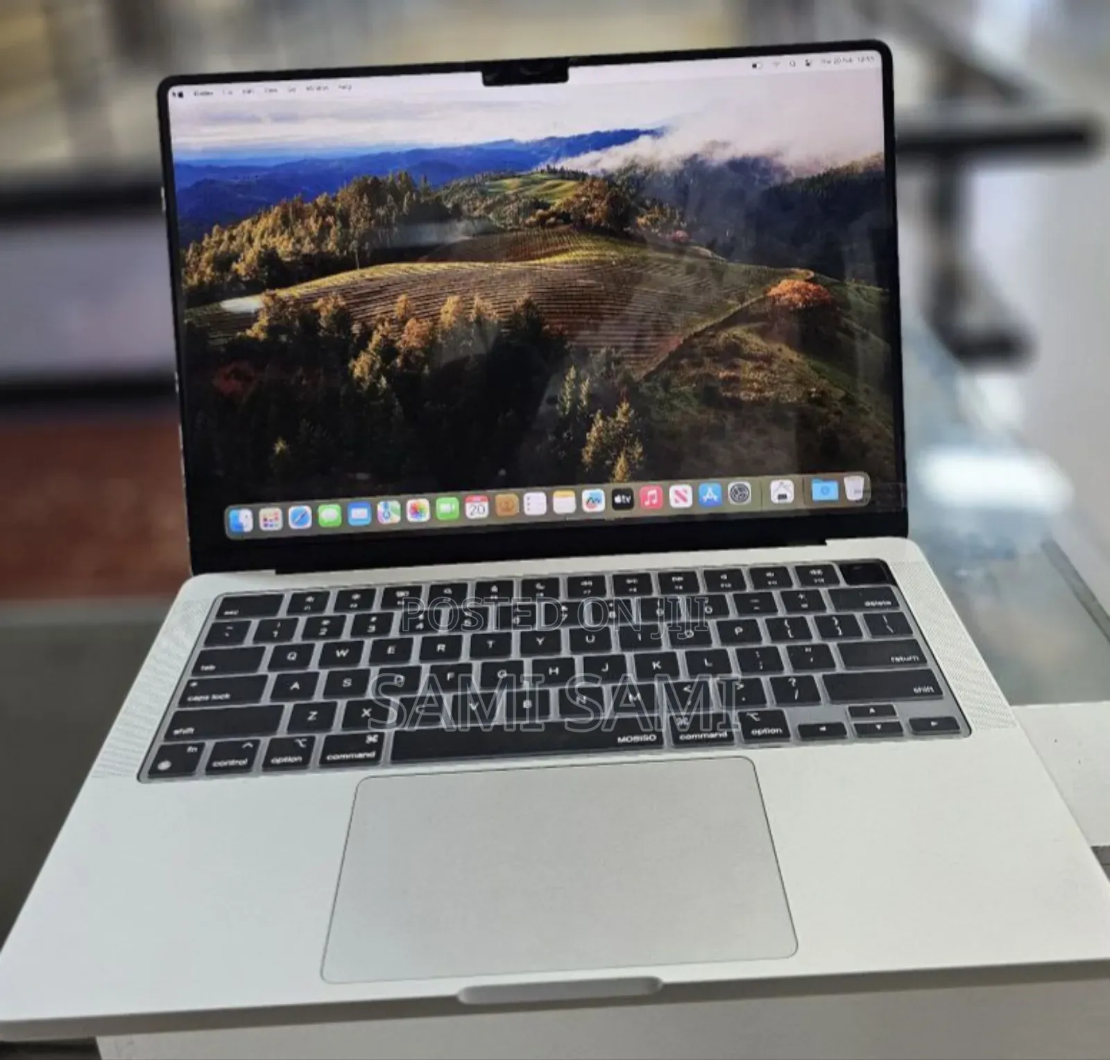 New Laptop Apple MacBook Pro 2023 M3 14-Inch 8GB Apple M3 Pro SSD 512GB