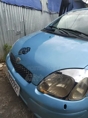 Toyota Vitz 2002 Blue