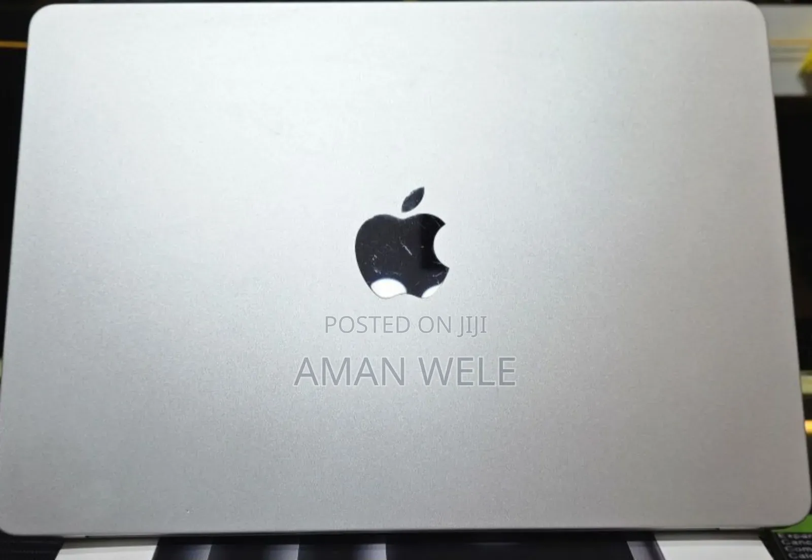 New Laptop Apple MacBook Air 2022 M2 16GB Intel SSD 256GB