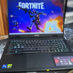 New Laptop MSI Crosshair 15 16GB Intel Core I7 SSD 1T