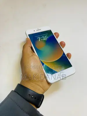 Photo - Apple iPhone 8 Plus 64 GB White