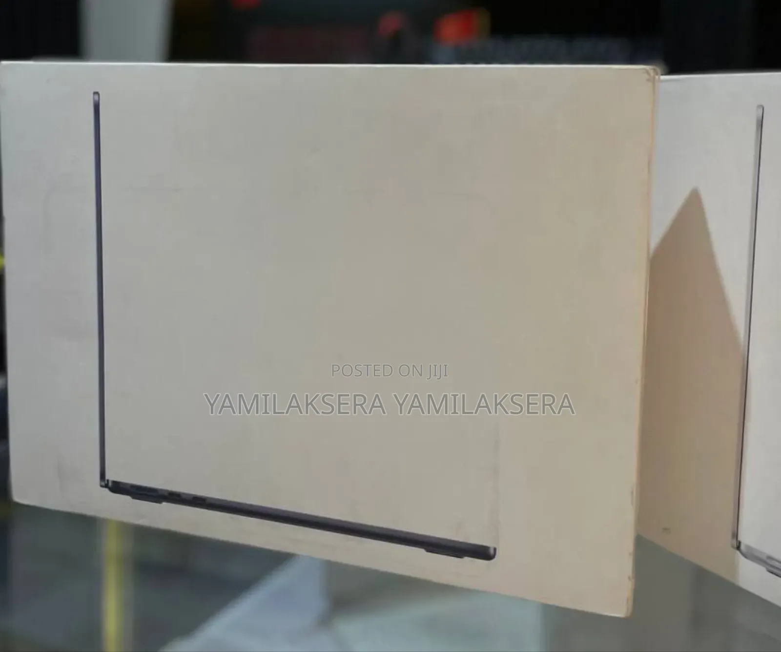 New Apple MacBook Air 2025 M4 13-Inch 16GB Intel Core M3 SSD 256GB