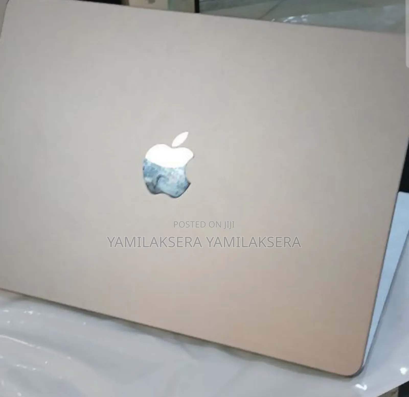 New Laptop Apple MacBook Air 2022 M2 8GB Apple M2 SSD 256GB