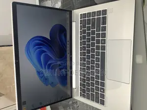 Photo - New Laptop HP 630 16GB Intel Core i5 SSD 512GB